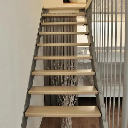 Modern Family In Center